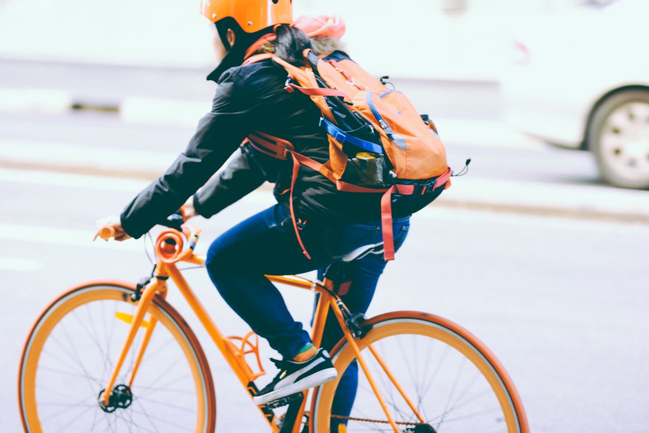 Bike commuter