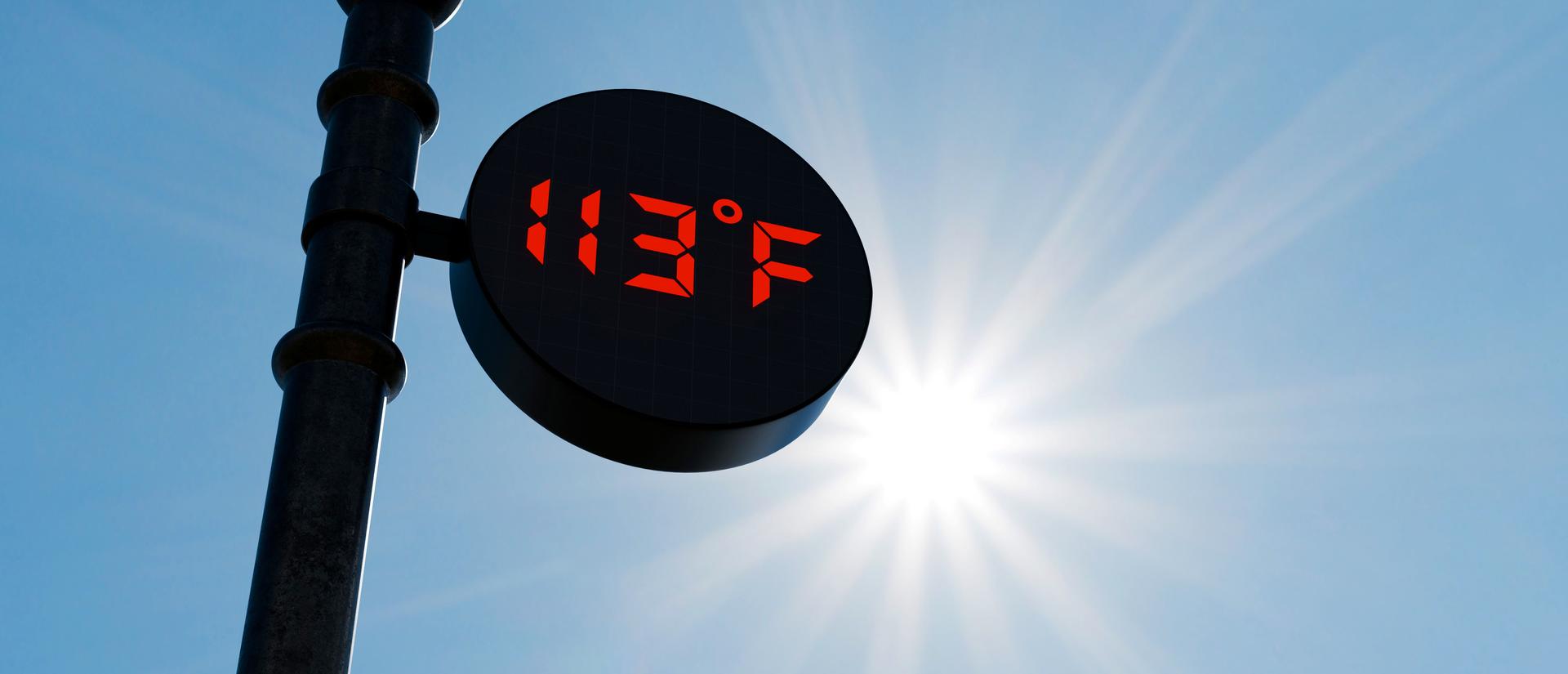 Thermometer showing 113 degree temp outside