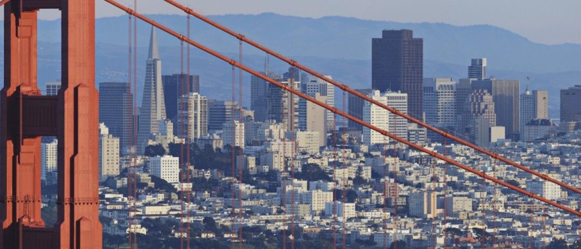 San Francisco skyline with the Golden Gate Bridge
