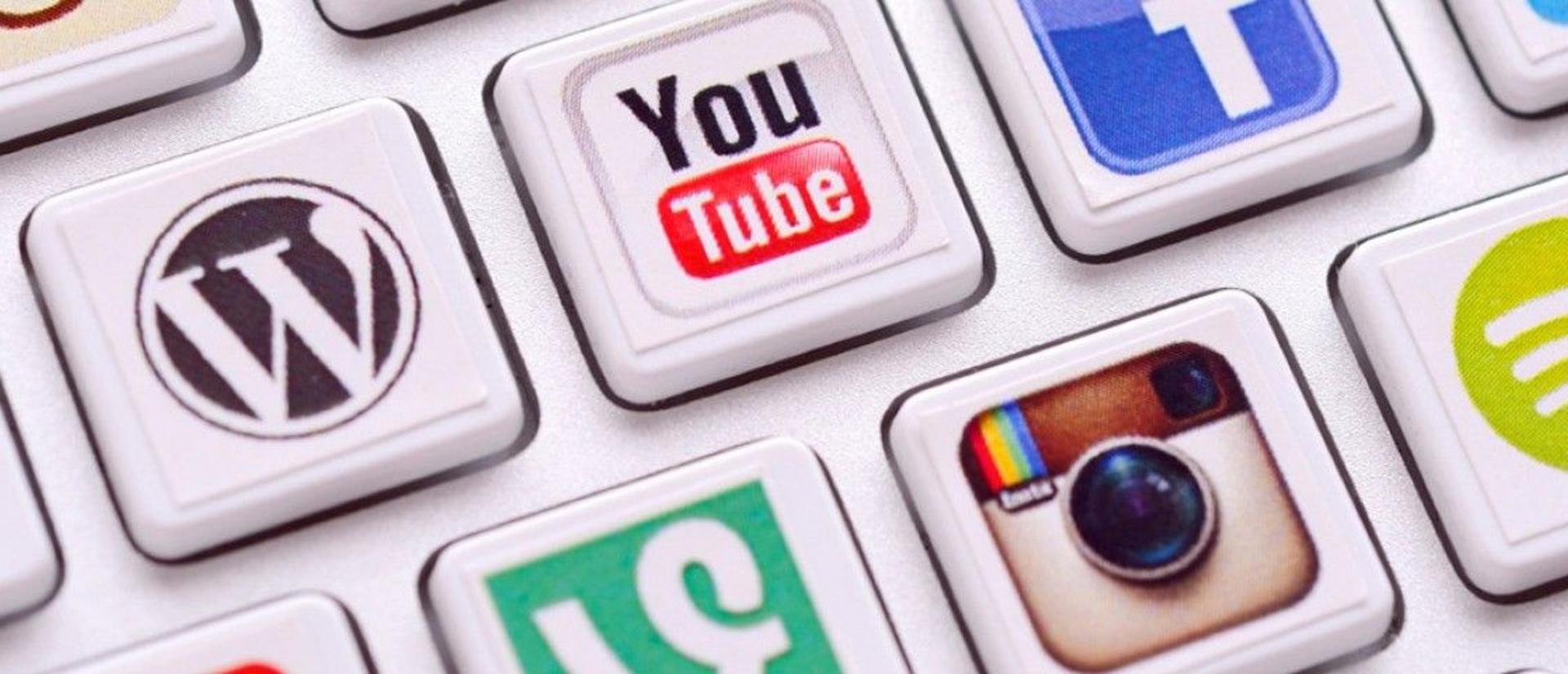 socialmedia2large.jpg