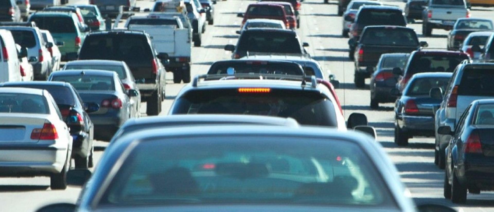 trafficlarge1.jpg